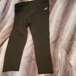 Girls active wear capri leggings. L 10/12 Like new